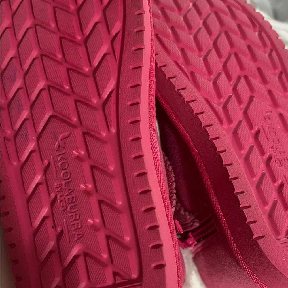KOOLABURRA By UGG ultra mini pink Cozy Pink Kids Boots size 12 GUC